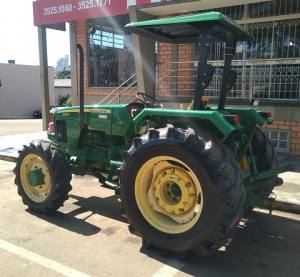 Trator John Deere 5403 - Image 2