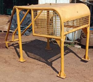 Casinha/Toldo/Sombreiro Trator de Esteiras Komatsu D50 - Image 3