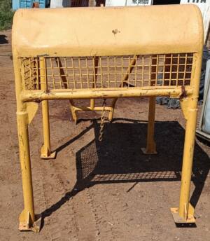 Casinha/Toldo/Sombreiro Trator de Esteiras Komatsu D50 - Image 4